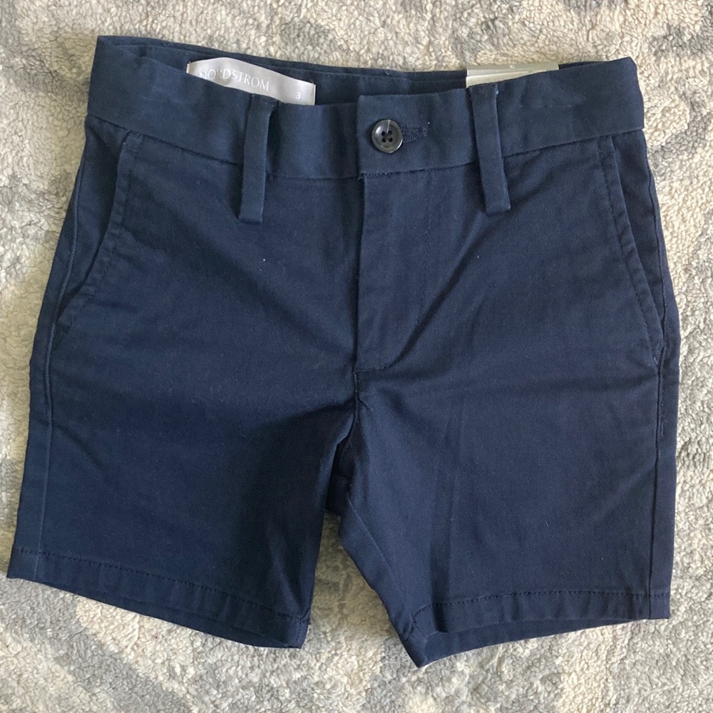 Nordstrom 3T boys Dark Blue shorts. NWT adjustable waist